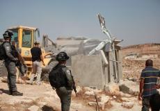 الاحتلال الاسرائيلي يهدم مسكنا فلسطينيا - ارشيف
