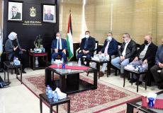 لقاء رئيس الوزراء مع محافظ رام الله والبيرة ولجنة الطوارئ