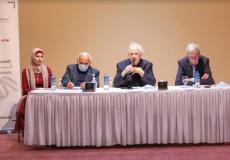 لجنة الانتخابات تطلع الفصائل الفلسطينية على إجراءات الترشح