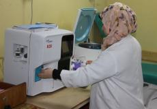 صحة غزة تحذر من توقف الفحوصات المخبرية