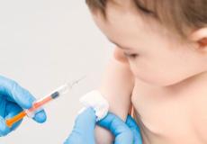 نفاذ تطعيمات الأطفال بالكامل في غزة