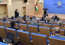 لقاء رئيس الوزراء الفلسطيني بقناصل الاتحاد الأوروبي