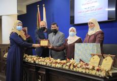 المرشدة التربوية بمدرسة العروبة الثانوية للبنات بمديرية التربية والتعليم بالوسطى سماح أبو زينة