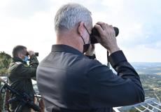 وزير الأمن الإسرائيلي " بيني غانتس "  على الحدود اللبنانية