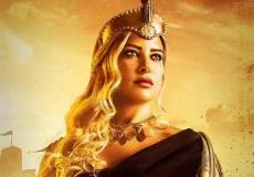 ريم مصطفى بإطلالة إغريقية على بوستر "الملك" في رمضان 2021