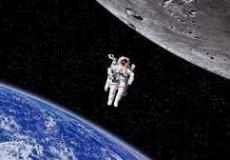 رجل في الفضاء- توضيحية