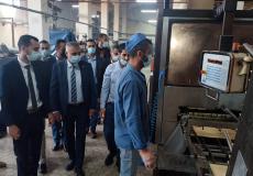 غزة: وفد حكومي يزور المصانع في الوسطى