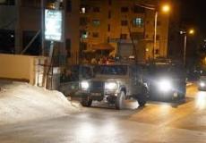 جيبات اسرائيلية تعتقل فلسطينيين