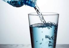شرب المياه يساعد مرضى القولون