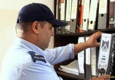 الشرطة تحل خلافات مالية لموقوفِين