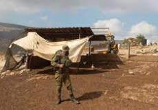 الاحتلال يفكك 4 خيام ويستولي عليها