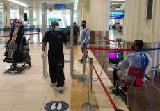 الإمارات علقت دخول مسافرين من 4 دول