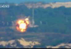 لحظة استهداف الحافلة