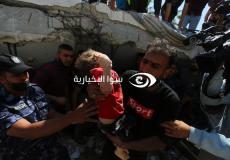 انتشال طفل بغزة