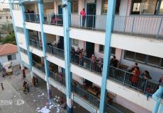 فلسطينيون من غزة هربوا إلى مدارس الأونروا أمس بعد القصف الإسرائيلي على مناطقهم