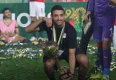 طاهر محمد طاهر لاعب الأهلي المصري