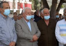 وفد حركة فتح ومنظمة التحرير خلال تقديم واجب العزاء في لبنان