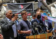 مؤتمر صحفي لممثل الاتحاد الاوروبي في فلسطين على انقاض برج الجلاء بغزة