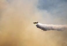 طائرات الاطفاء المشاركة باخماد الحرائق في القدس