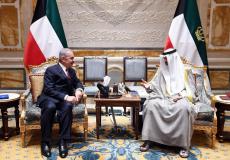 رئيس الوزراء محمد اشتية يجتمع مع أمير الكويت