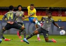 خلال المبارة.jpg