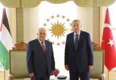 أردوغان استقبل الرئيس عباس في قصر "وحيد الدين" بإسطنبول.