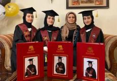 الشقيقات الثلاث