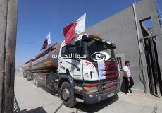 شاحنة محملة بالوقود القطري تدخل غزة عبر معبر كرم أبو سالم