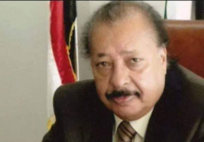 الدكتور عبد الوهاب محمود