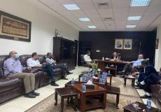 اجتماع محافظ نابلس الخاص مع اللجنة الصحية حول انتشار كورونا