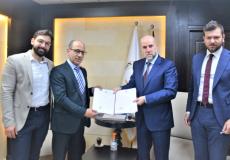 منح لدراسة الطب من جامعة واشنطن للصحة والعلوم فرع فلسطين