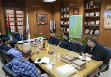 اجتماع بلدية غزة مع شرطة المحافظة من اجل تنظيم الشوارع والاسواق.