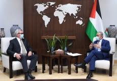 تفاصيل اجتماع اشتية مع المبعوث النرويجي لعملية السلام