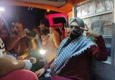 أنهار الديك بعد الإفراج عنها أمس الخميس