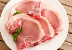 شركة اجنبية تبيع لحم خنزير في الكويت