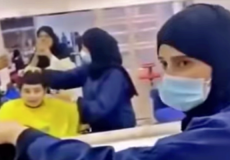 أول فتاة سعودية تمتهن الحلاقة