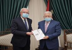 الرئيس محمود عباس ووزير الخارجية رياض المالكي - ارشيف