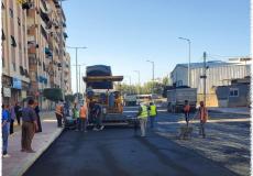 البدء في رصف شوارع بغزة بعد توقف لعدة أشهر