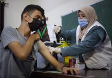 تطعيم طلبة المدارس الثانوية في غزة