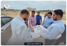 الأشغال بغزة تُسلم لجنة الإعمار المصرية مواقع المدن المقرر إقامتها في القطاع