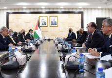 لقاء جمع محمد اشتية، برئيس مجموعة البنك الدولي ديفيد مالباس