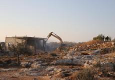 الاحتلال يهدم 4 محال تجارية قيد الإنشاء غرب رام الله