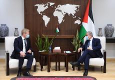 اشتيه بحث مع المبعوث الأوروبي جهود دعم حل الدولتين