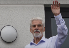 العالم الألماني "كلاوس هسلمان" والفائز بجائزة نوبل للفيزياء2021