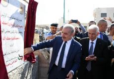 رئيس الوزراء خلال افتتاح مبنى محافظة بيت لحم