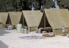 مخيمات جنود الجيش الاسرائيلي داخل القواعد العسكرية