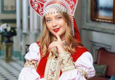 الروسية كسينيا دافيدوفا المتوجة بلقب أجمل امرأة متزوجة في العالم لعام 2021