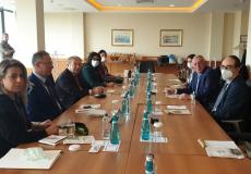 لقاء نائب الرئيس التركي مع وزير الاقتصاد الفلسطيني في اسطنبول