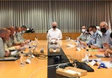 غانتس خلال اجتماعه مع المسؤولين الأمنيين الاسرائيليين