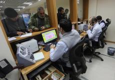 اتفاق مصري قطري على دفع رواتب موظفي غزة - أرشيف